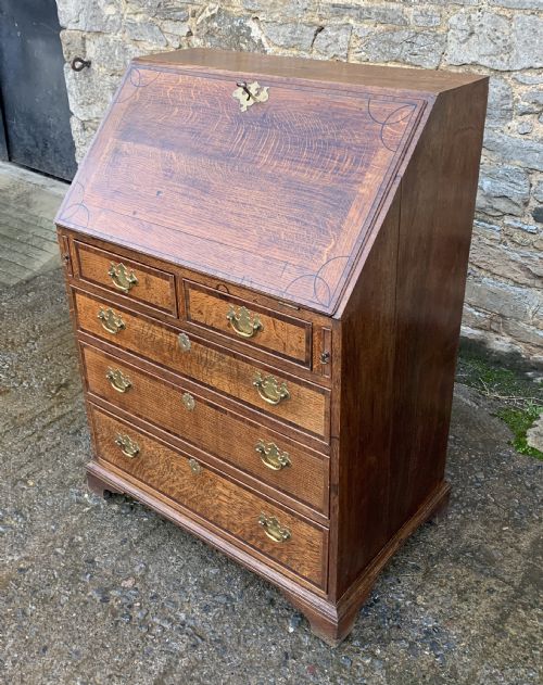 fig 2. Georgian Oak Cross Banded Bureau