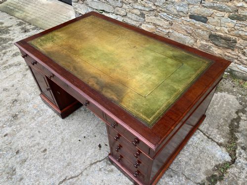 fig 3. Large Victorian Mahogany Partners Desk