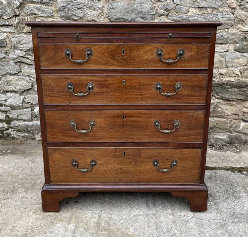 fig 1. Small Georgian Mahogany Bachelor’s Chest of Drawers