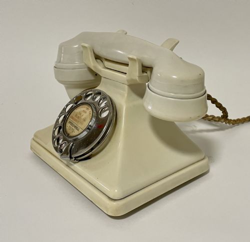 fig 1. Original Bakelite GPO Ivory Telephone 164L