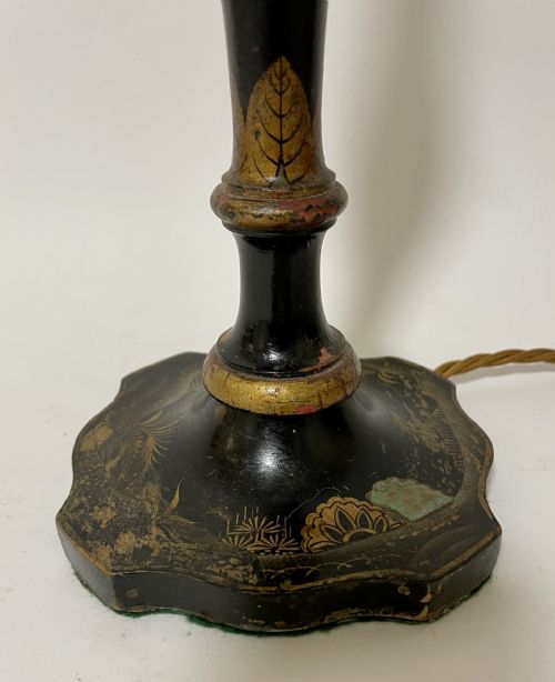 fig 1. Antique Chinoiserie Table Lamp
