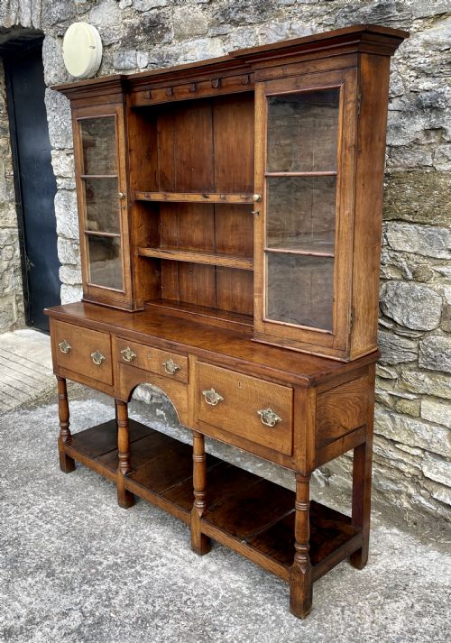 fig 2. Antique Welsh Oak Potboard Dresser