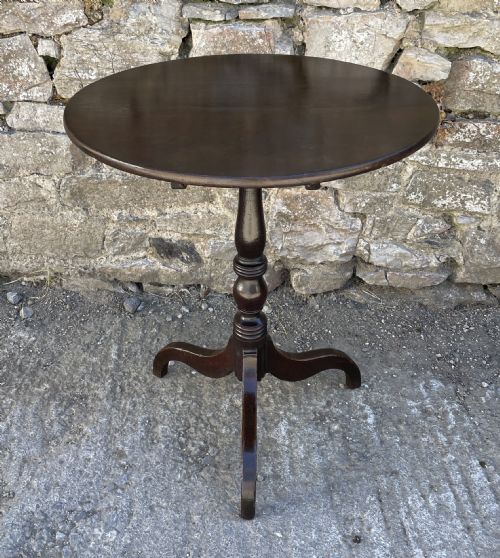 fig 1. Georgian Oak Tilt Top Wine Table