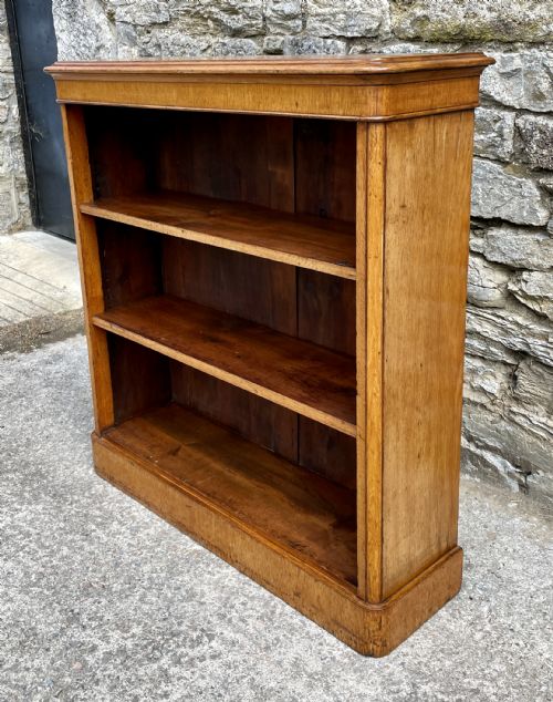 fig 2. Victorian Golden Oak Bookcase by Edwards & Roberts