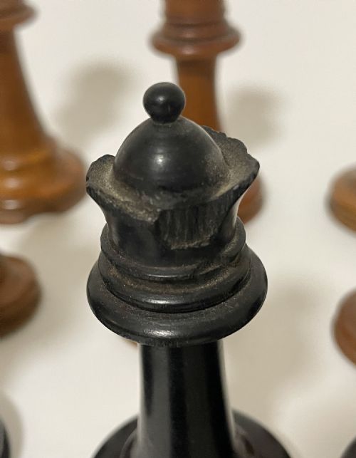 fig 2. Antique Early Victorian Staunton Pattern Weighted Chess Set