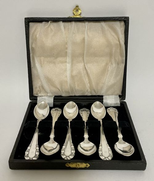 Set of 6 Solid Silver Georg Jensen Spoons