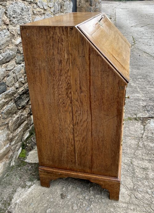 fig 1. Georgian Oak Bureau