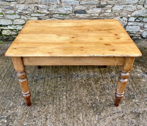 fig 2. Antique Victorian Pine Farmhouse Table