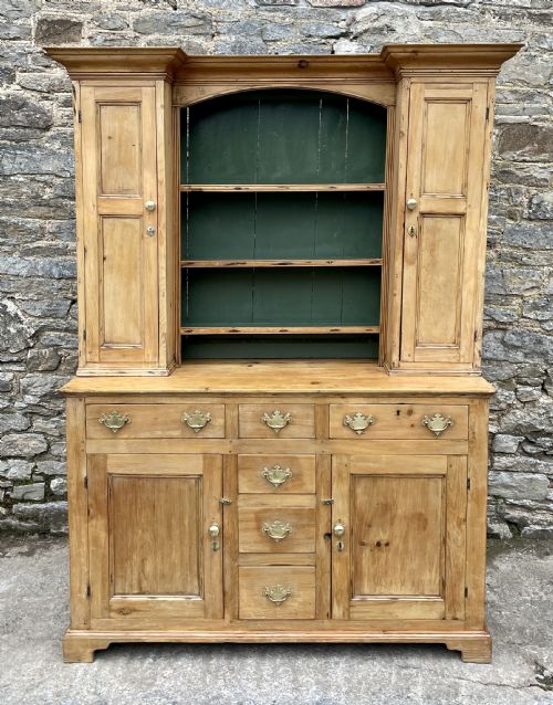 Antique Georgian Pine Dresser