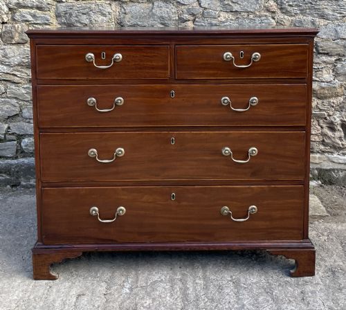 Georgian Mahogany Chest of Drawers