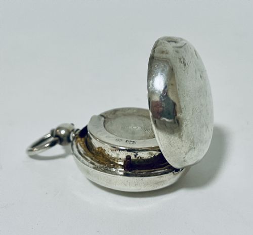 fig 1. Antique Victorian Sterling Silver Sovereign Holder Case