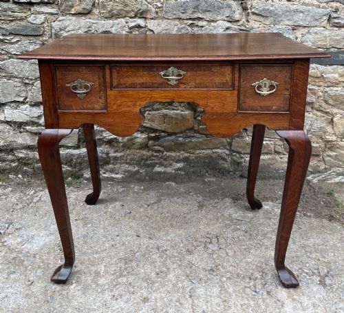 fig 1. Georgian Oak Crossbanded Lowboy