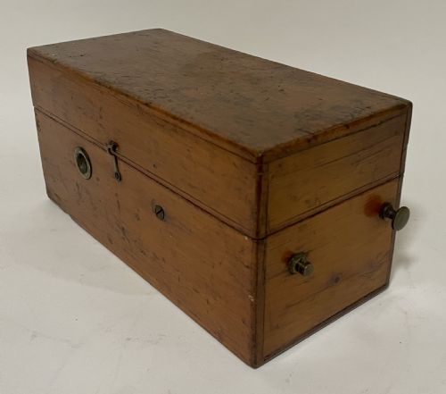 fig 2. Antique Electric Shock Machine