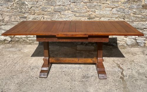 fig 1. Antique Oak Extendable Draw-Leaf Table
