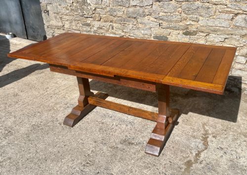fig 2. Antique Oak Extendable Draw-Leaf Table
