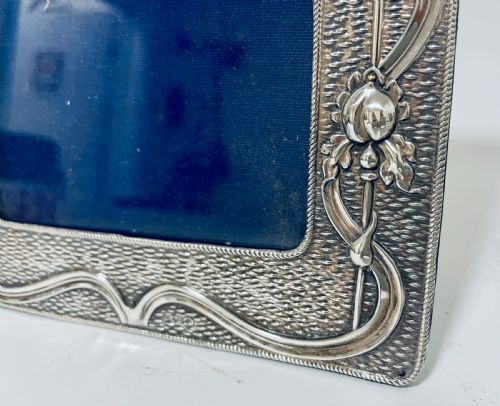 fig 1. Art Nouveau Silver Photo Frame