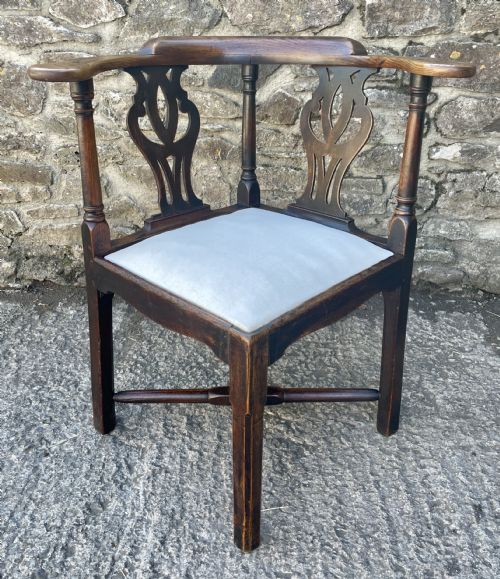 fig 1. Georgian Elm and Oak Country Corner Chair