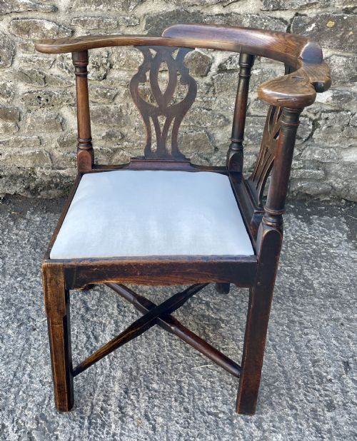 fig 2. Georgian Elm and Oak Country Corner Chair