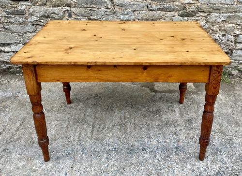 Victorian Pine Farmhouse Table