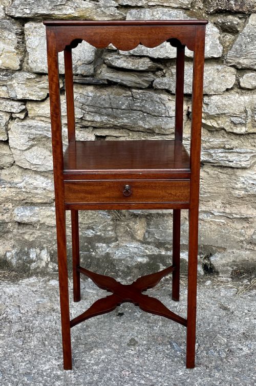 fig 1. Georgian Mahogany Washstand