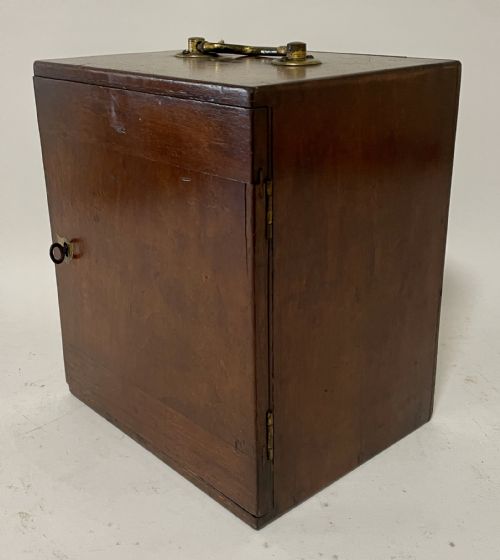 fig 3. Victorian Brass Bar Limb Microscope