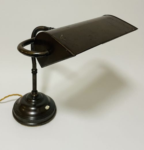 fig 1. Antique Bankers Desk Lamp