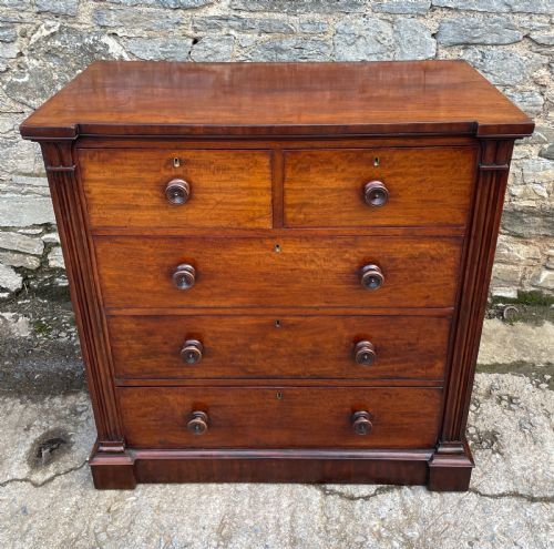 fig 1. Victorian Mahogany Chest of Drawers