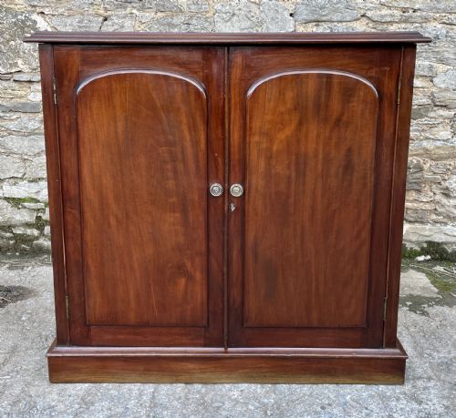 Victorian Mahogany Cupboard