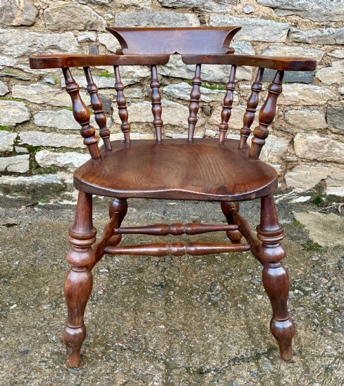 fig 1. Victorian Elm Seated Captain’s Chair