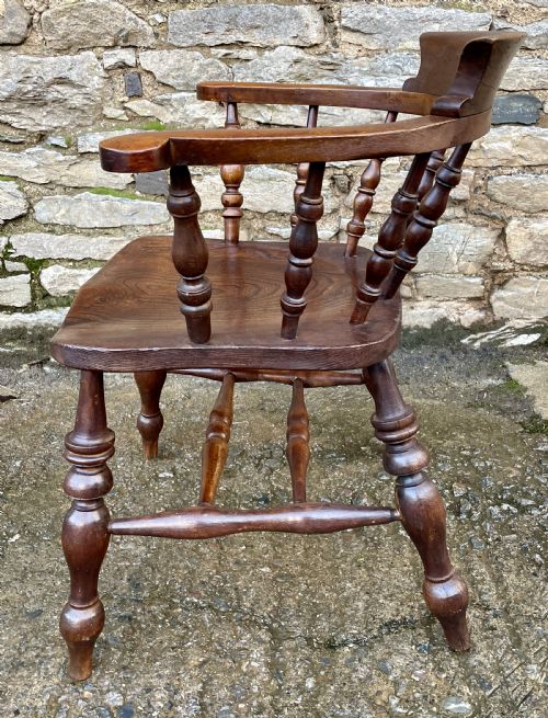 fig 2. Victorian Elm Seated Captain’s Chair