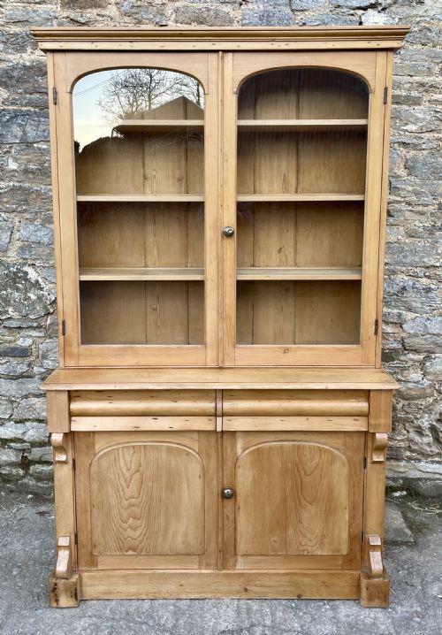 fig 1. Antique Pine Dresser