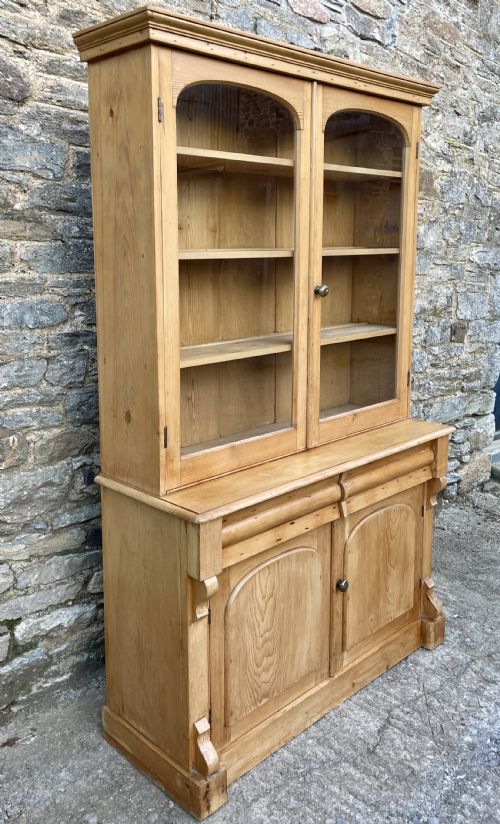 fig 3. Antique Pine Dresser