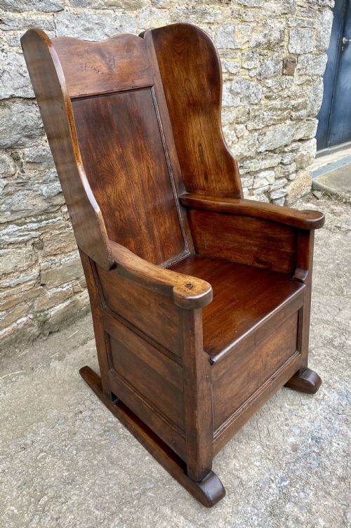 fig 1. 18th Century Lambing Chair