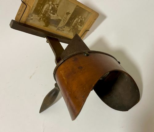 fig 1. Antique Stereoscopic Viewer and Cards