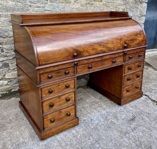 Victorian Mahogany Cylinder Roll Top Desk