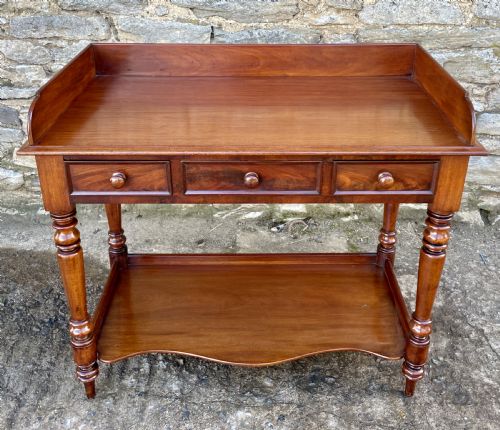 Victorian Mahogany Washstand