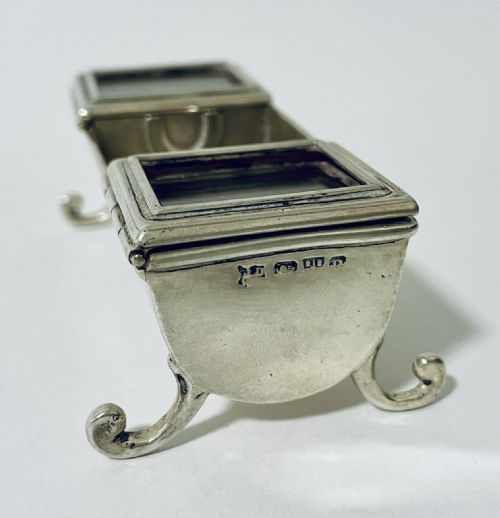 VICTORIAN SILVER DOUBLE STAMP TROUGH BOX - ADDITIONAL PHOTO 4