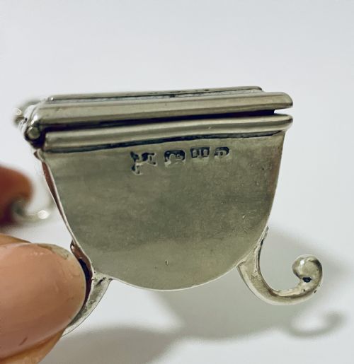 VICTORIAN SILVER DOUBLE STAMP TROUGH BOX - ADDITIONAL PHOTO 5