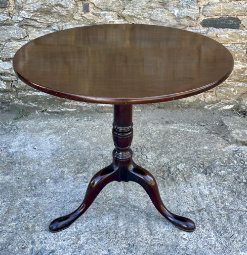 fig 1. Georgian Mahogany Tilt Top Occasional Table