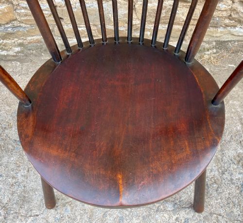 fig 2. Arts and Crafts Style Windsor Chair