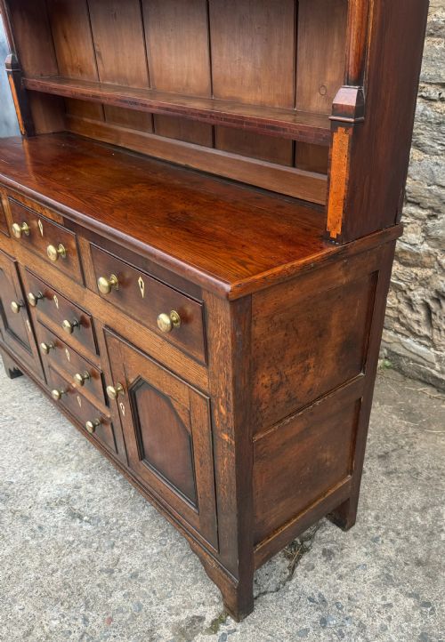 fig 2. Georgian Welsh Oak Dresser