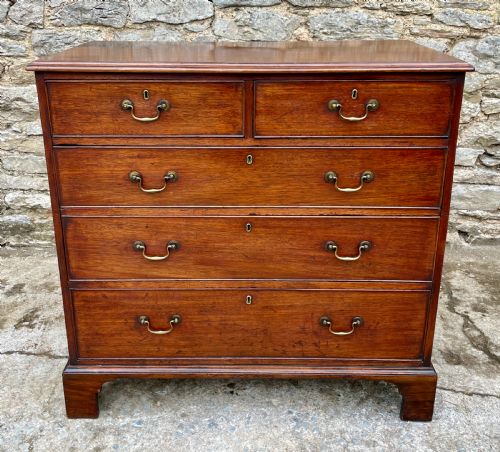 Georgian Mahogany Chest of Drawers