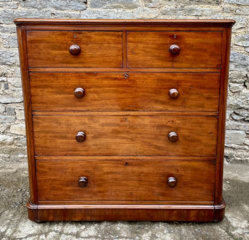 Large Victorian Mahogany Chest of Drawers