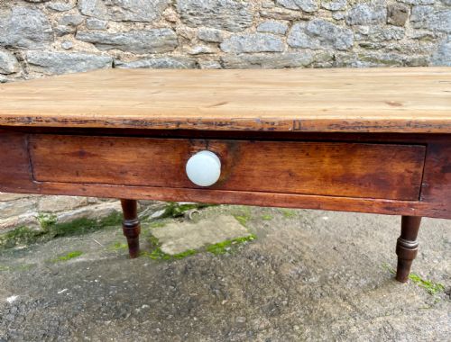 fig 1. Victorian Pine Farmhouse Table