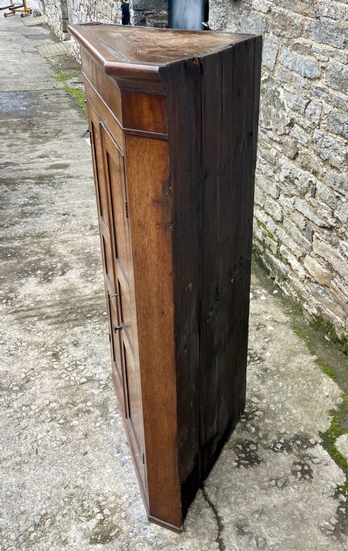 GEORGIAN OAK FLOOR STANDING CORNER CUPBOARD - ADDITIONAL PHOTO 6