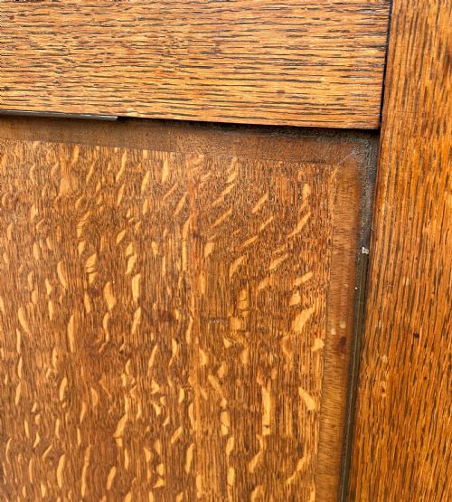 GEORGIAN OAK FLOOR STANDING CORNER CUPBOARD - ADDITIONAL PHOTO 16
