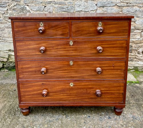 Victorian Mahogany Chest of Drawers