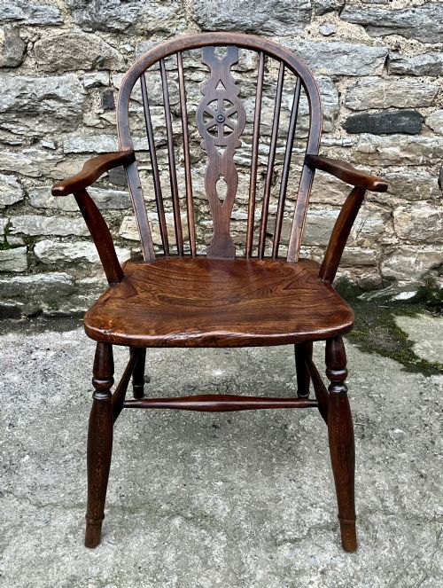 fig 1. Antique Elm Wheelback Carver Chair
