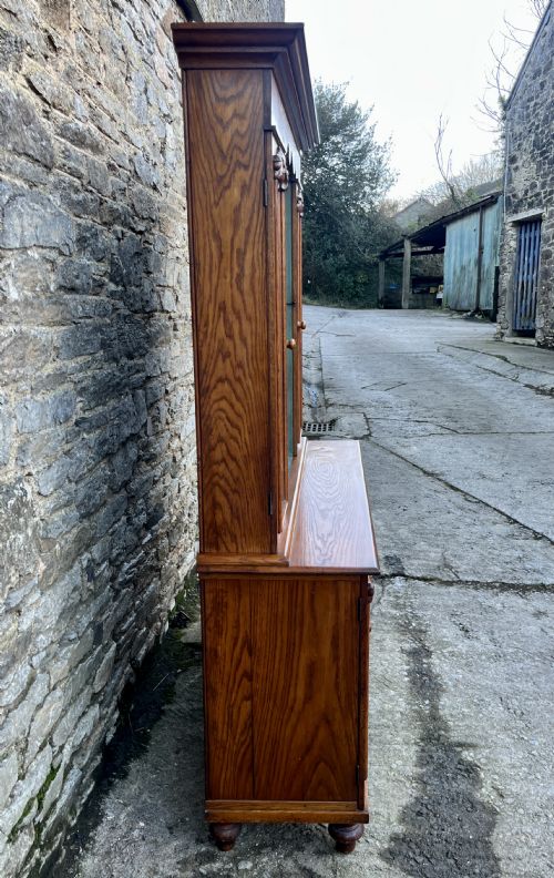 fig 3. Welsh Oak Dog Kennel Farmhouse Dresser