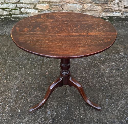 fig 1. Georgian Oak Tilt Top Occasional Table